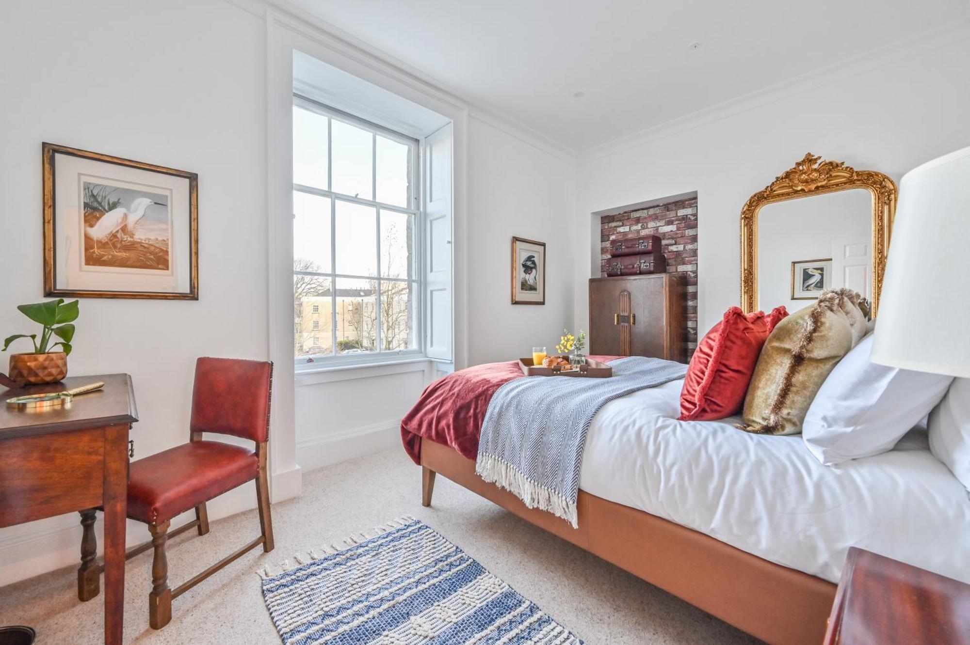 9 Admiralty House Stunning Luxury With Free Parking